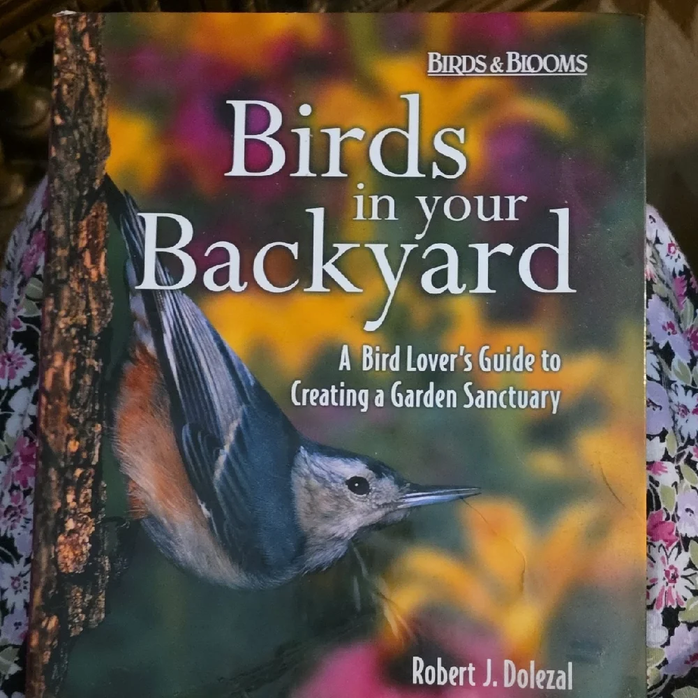 Bird Watching and Nature Guide Books - Picture 5 of 7